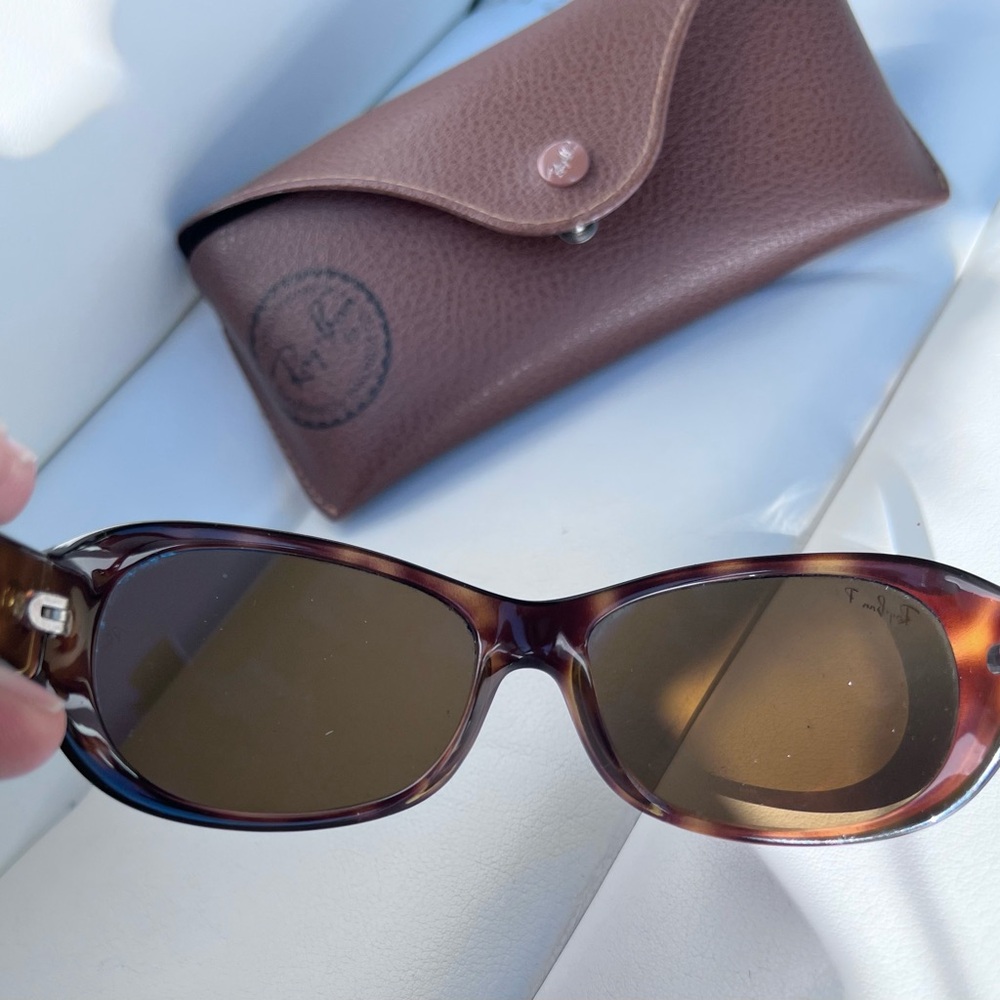 VINTAGE RETRO Ray-Ban Women's Tortoise Sunglasses with Vintage Case ❤️ - Picture 3 of 10